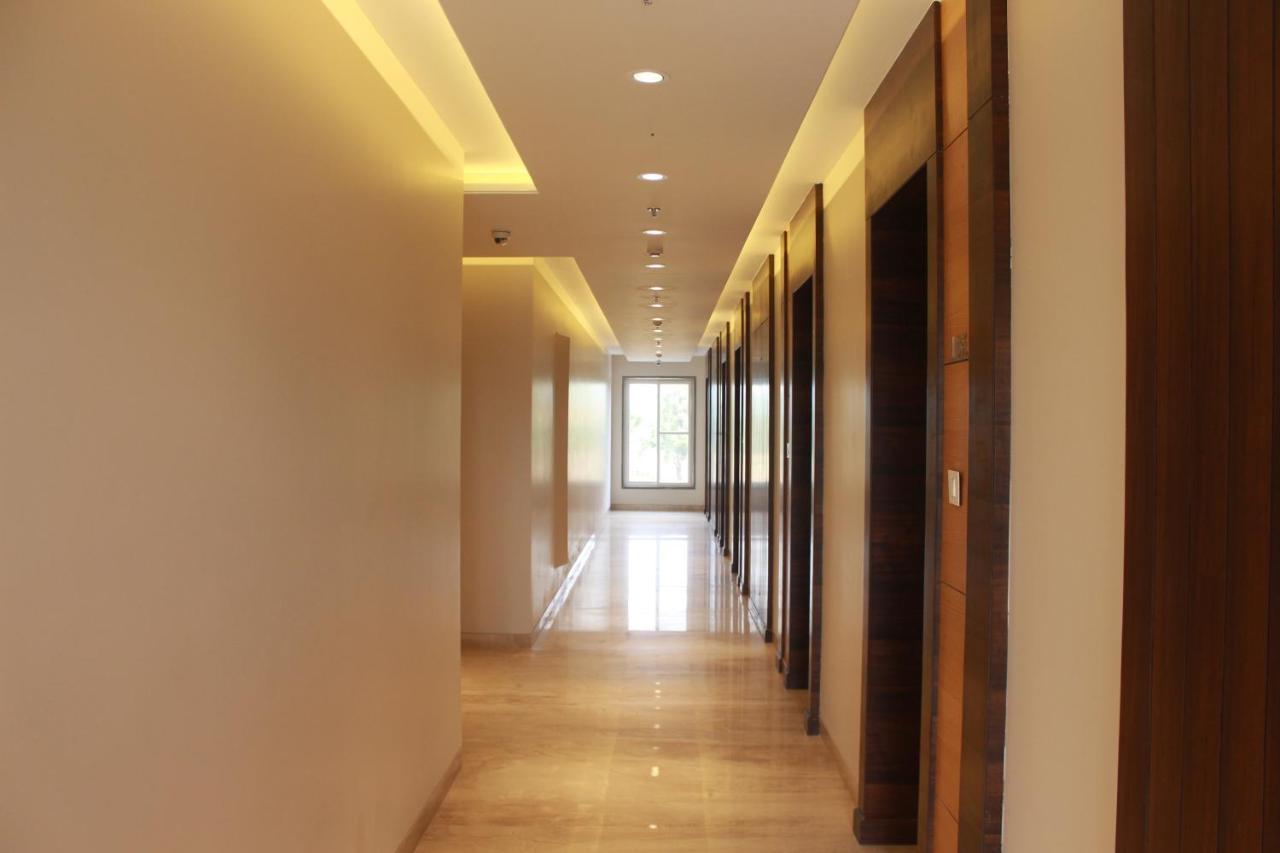 Hotel Rajhans Abhinandan Bhopal Ngoại thất bức ảnh