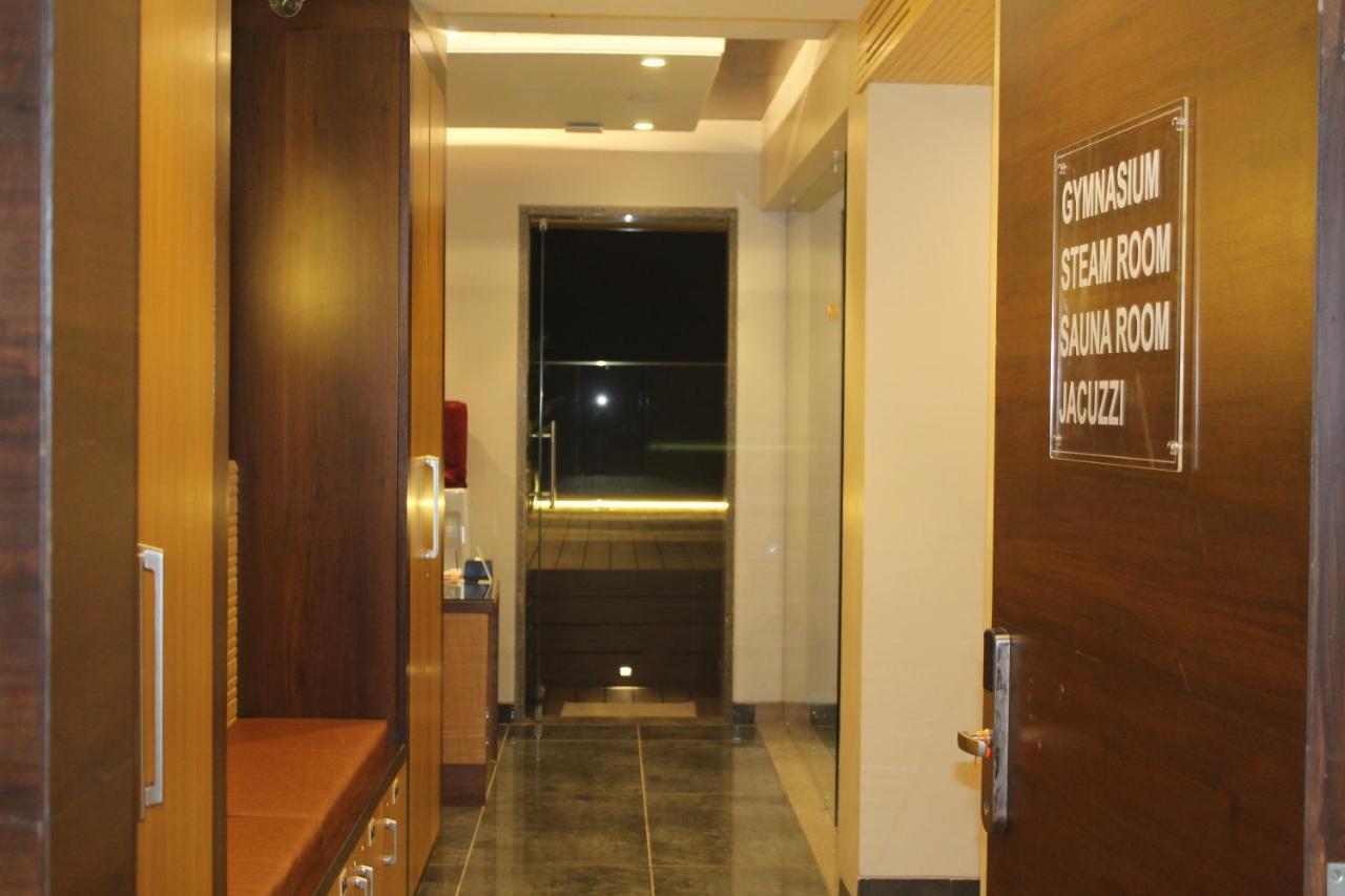 Hotel Rajhans Abhinandan Bhopal Ngoại thất bức ảnh